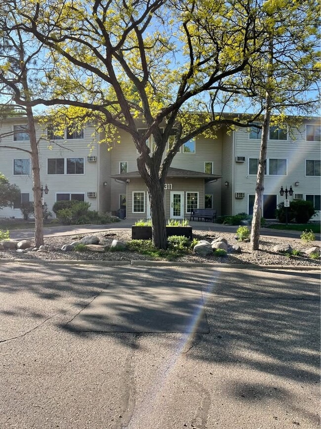 Photo - 10311 Cedar Lake Rd Unidad 212