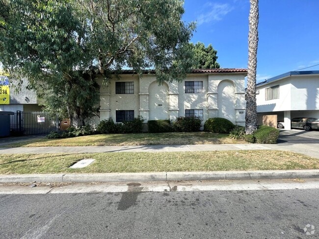 Building Photo - 15131 Victory Blvd Unit 5 Rental
