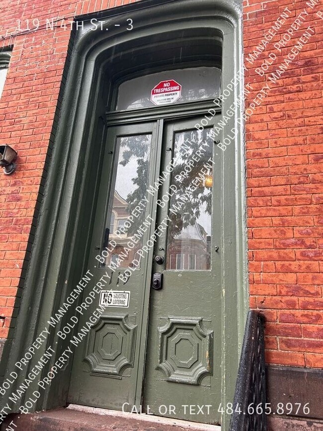 Photo - 119 N 4th St Unit 3