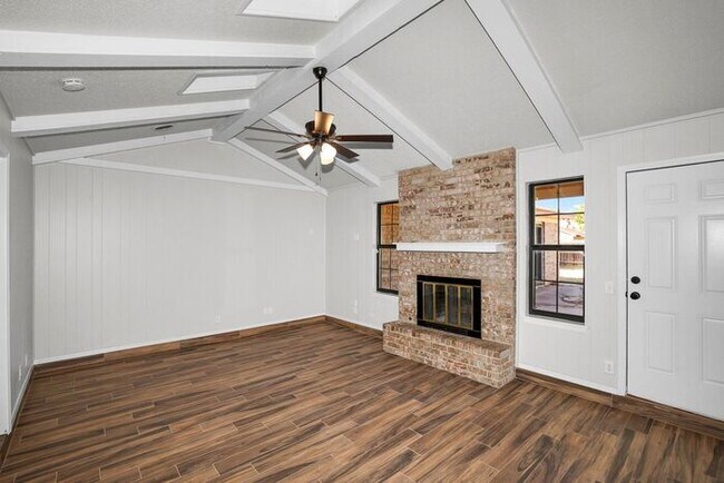 Photo - 8102 Santa Fe Trail