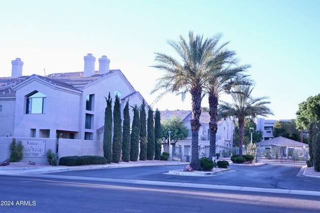 Building Photo - 7580 E Earll Dr Unit 84