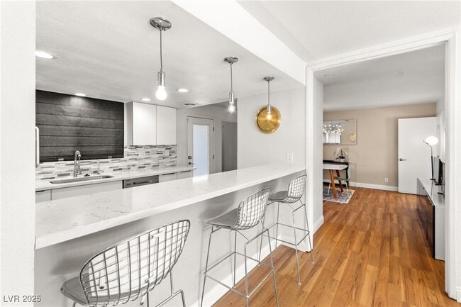 Photo - 1531 Commanche Dr