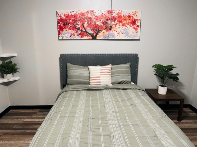 Photo - 1806 Superior Ct