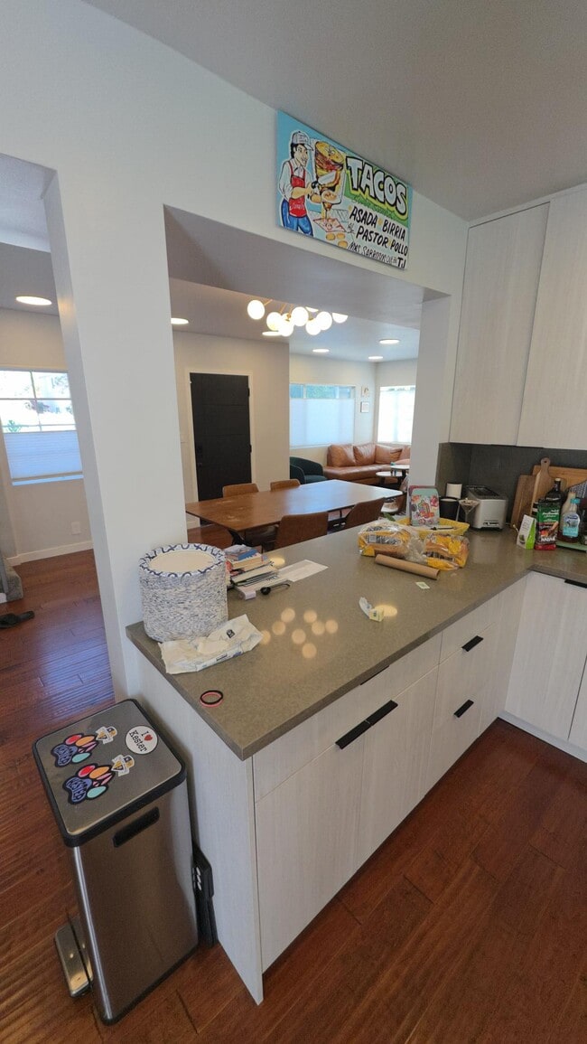 Building Photo - 15216 Morrison St