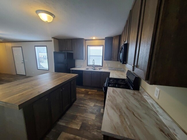 Photo - 45 Sparrow Hill Dr