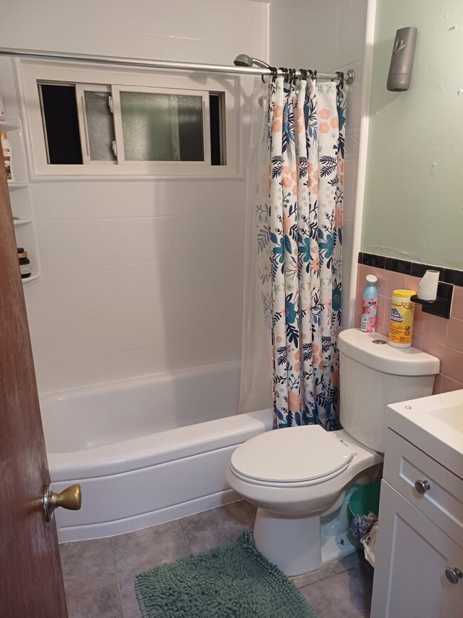 Photo - 14214 130th Ave Unidad 142-14 130th avenue