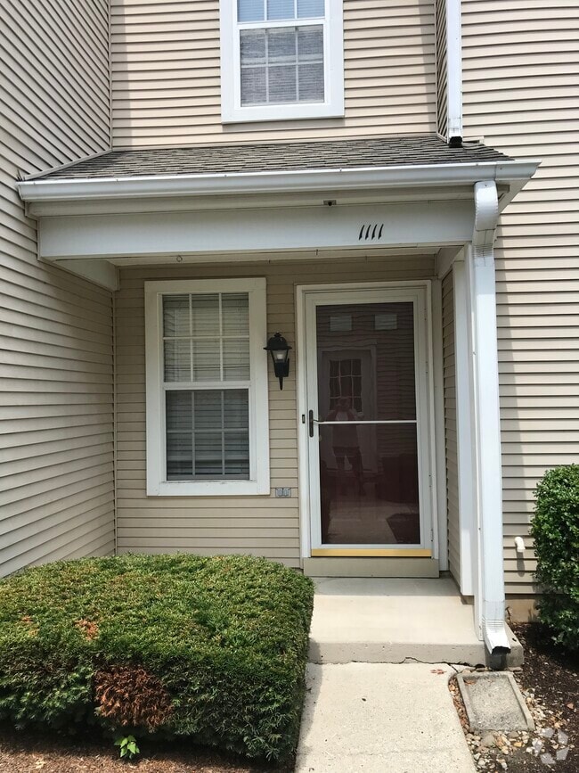 Building Photo - 1111 Cambridge Ct Rental