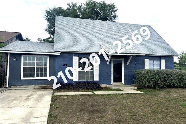 Photo - 3203 Chamita St