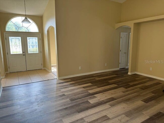 Photo - 839 Princeton Dr