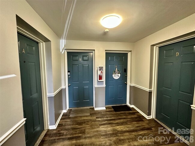 Photo - 1645 Arlyn Cir