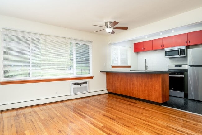 Photo - East River Terrace