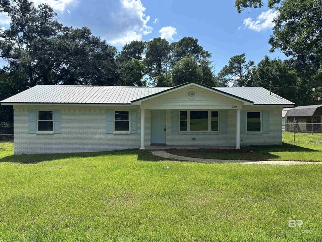 Building Photo - 208 Marcella Ave