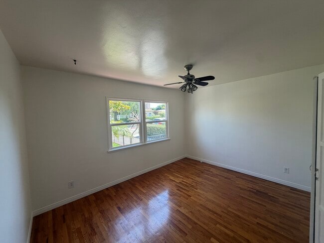 Photo - 2111 Plant Ave