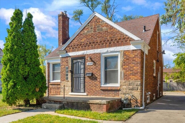 Photo - 14909 Griggs St