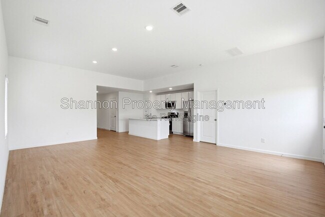 Photo - 27147 Breakaway Ln