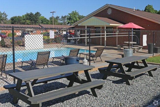 Photo - Southgate Gardens