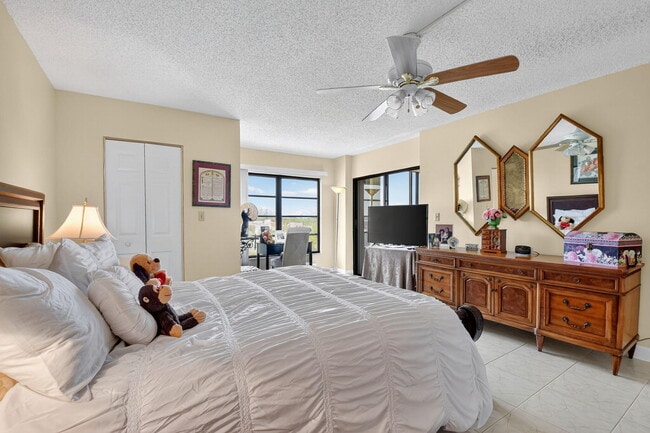 Photo - 14460 Strathmore Ln Unit 605