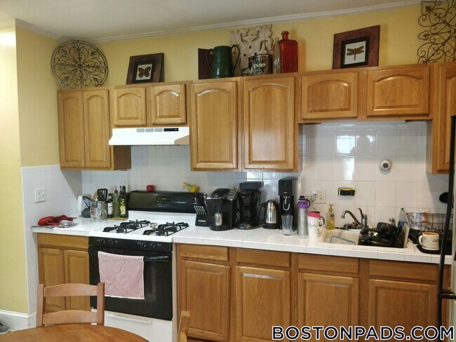 Photo - 19 Lothrop St Unidad 1
