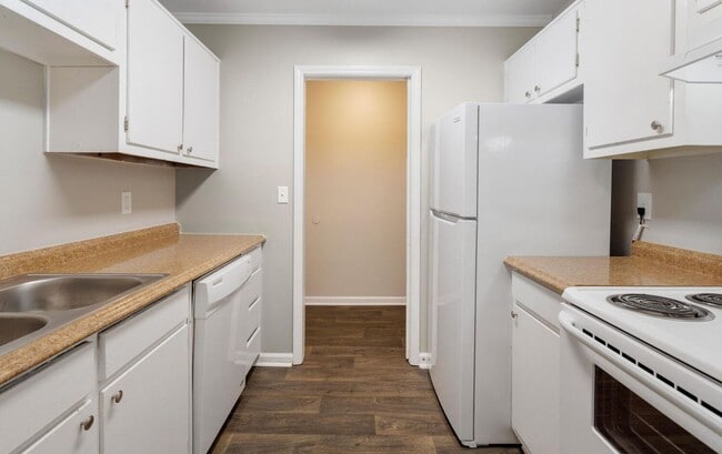 Photo - Winthrop Apartments