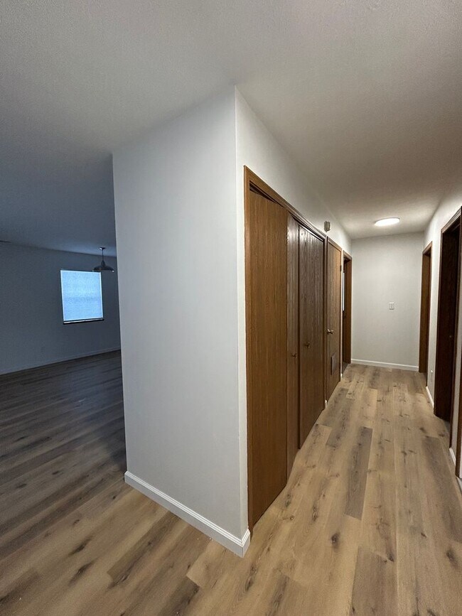 Photo - 917 N Clay St Unit 425 Clay Ct Apt 3