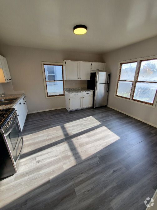 Building Photo - 7023 W National Ave Rental
