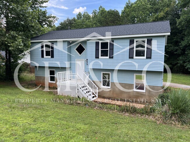 Photo - 945 Patch Dr House