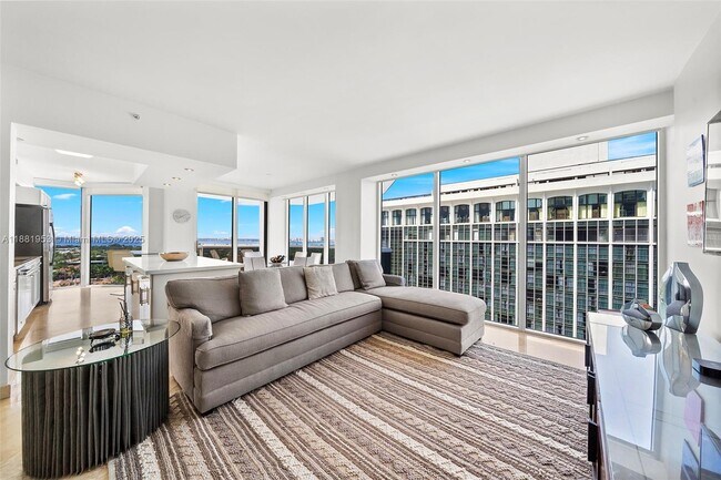 Photo - 4779 Collins Ave Unit 1707