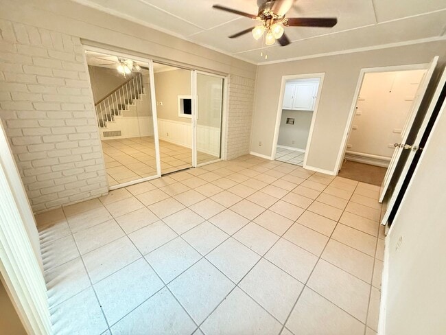 Photo - 3-bed/2-bath with 2-car Garage!
