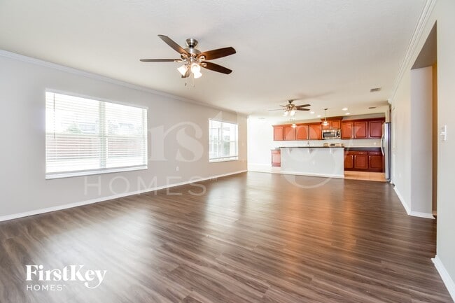 Photo - 13509 Laranja St