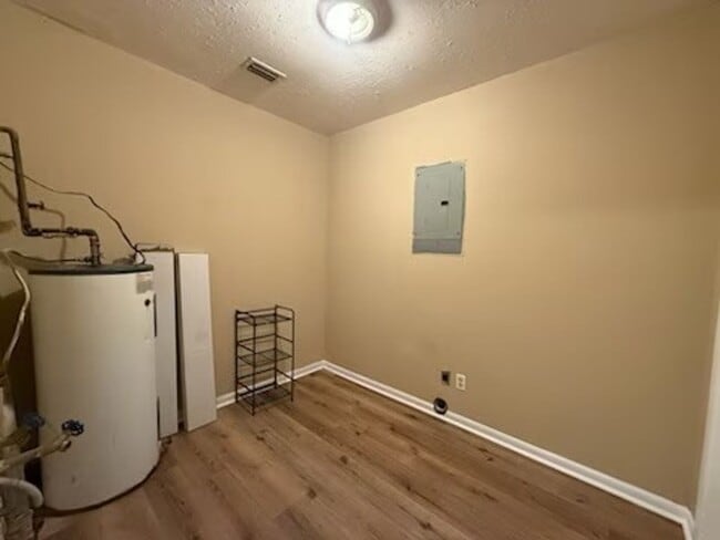 Photo - 616 Ashland Dr