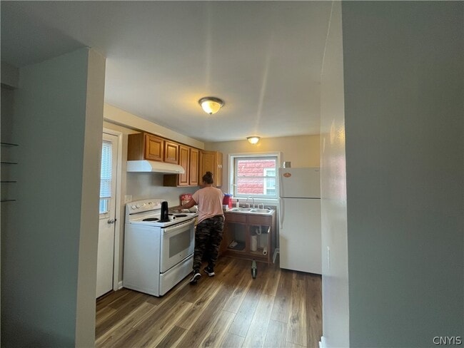 Photo - 60 Oswego St