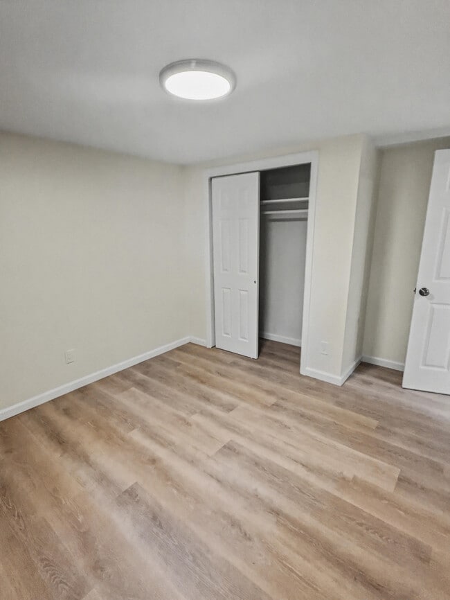 Bed 2 - 51 Wyandanch Blvd