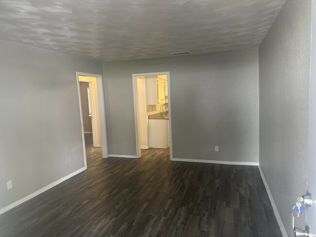 Photo - Las Palmas Apartamentos