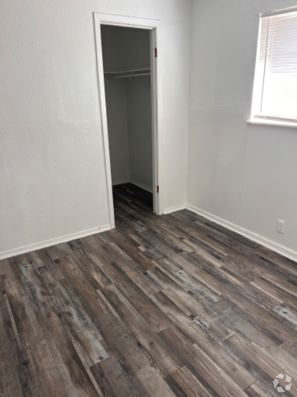 Building Photo - 208 Victor St Unit 20 Rental