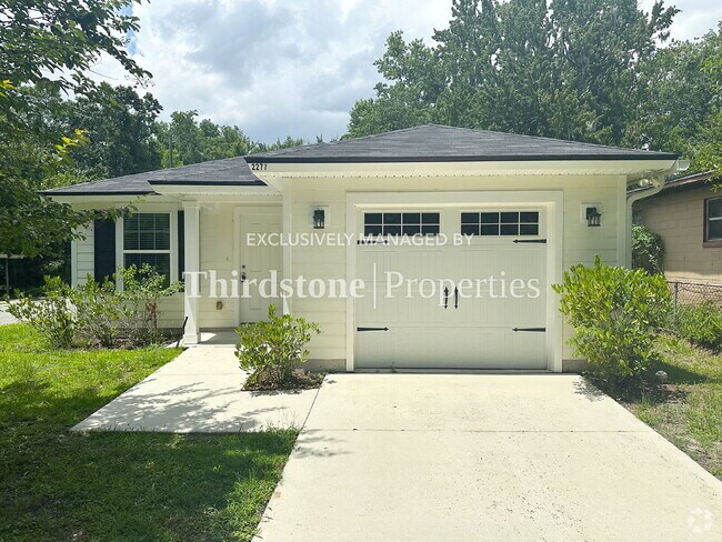 Building Photo - 2277 Hartridge St Rental