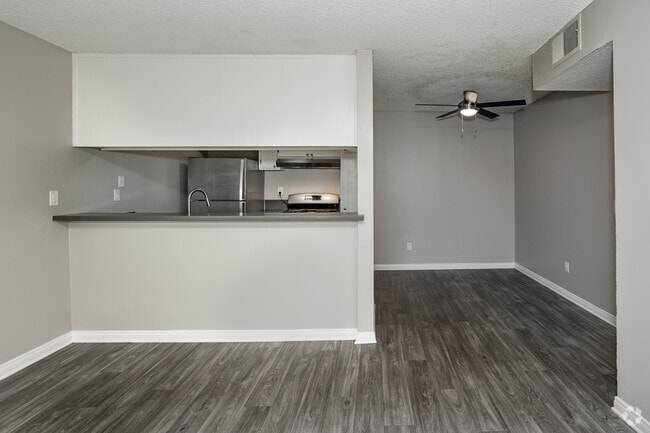 2BR, 1BA - 955SF - Dining Room