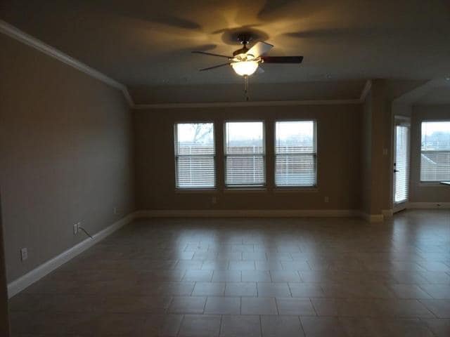 Photo - 309 Peachtree Ln