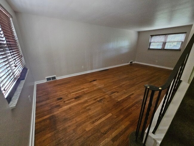 Photo - 4111 Stanley St