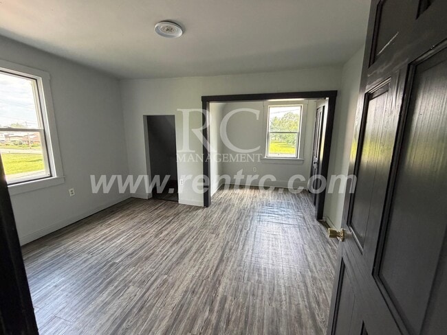 Photo - 503 FRANKLIN-