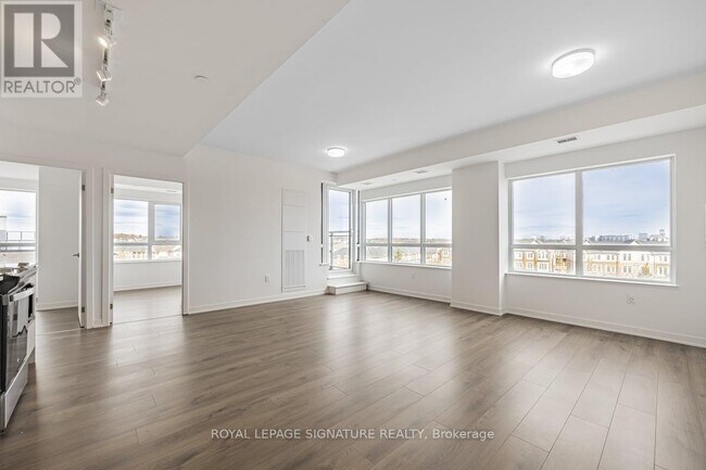 Photo - 395 Dundas St W Unit 429