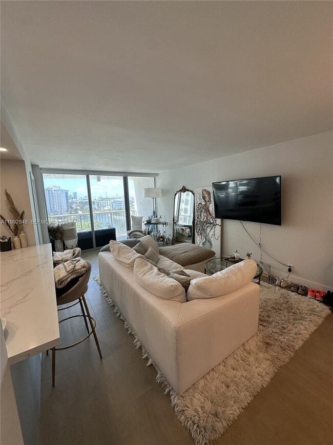 Photo - 2655 Collins Ave Unit 1204
