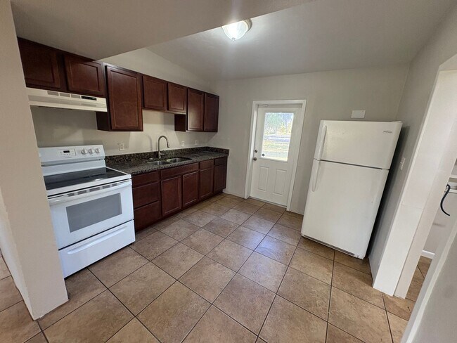 Photo - 3 Bed / 2 Bath Single-Family Home Near Downtown Eustis