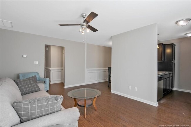 Photo - 2615 Middle Br Bnd