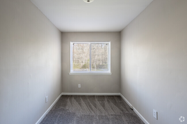 3BR, 2BA - 1,344 SF - Ashby Woods Apartments