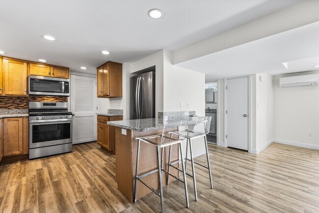 Photo - 2 Deane Ave Unidad A