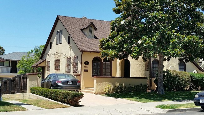 Photo - 4040-4044 Hamilton St