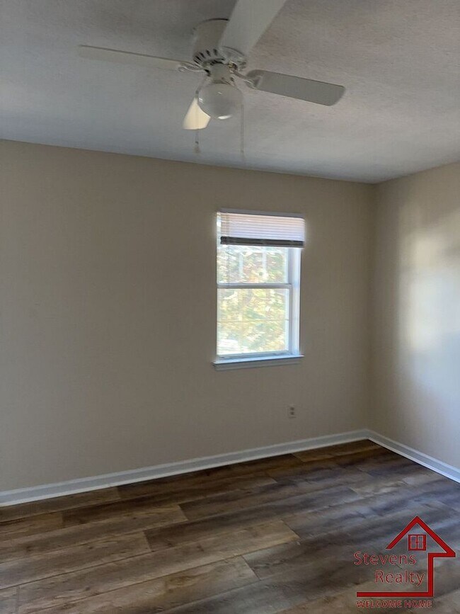 Photo - 4143 Willard Dr