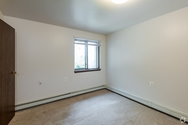 1 BR, 1 BA - 574SF - Bedroom
