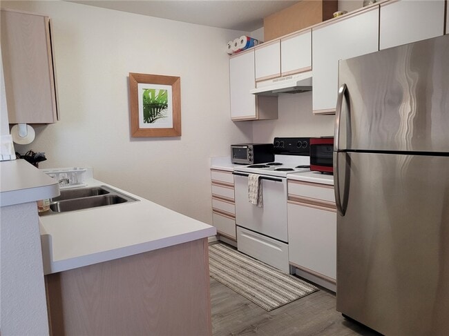 Photo - 3423 McCormick Blvd