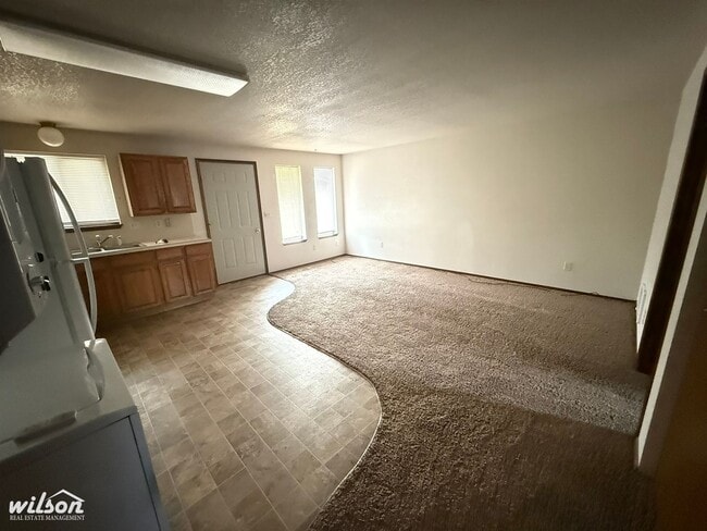 Photo - 409 S 49th Ave Unit B